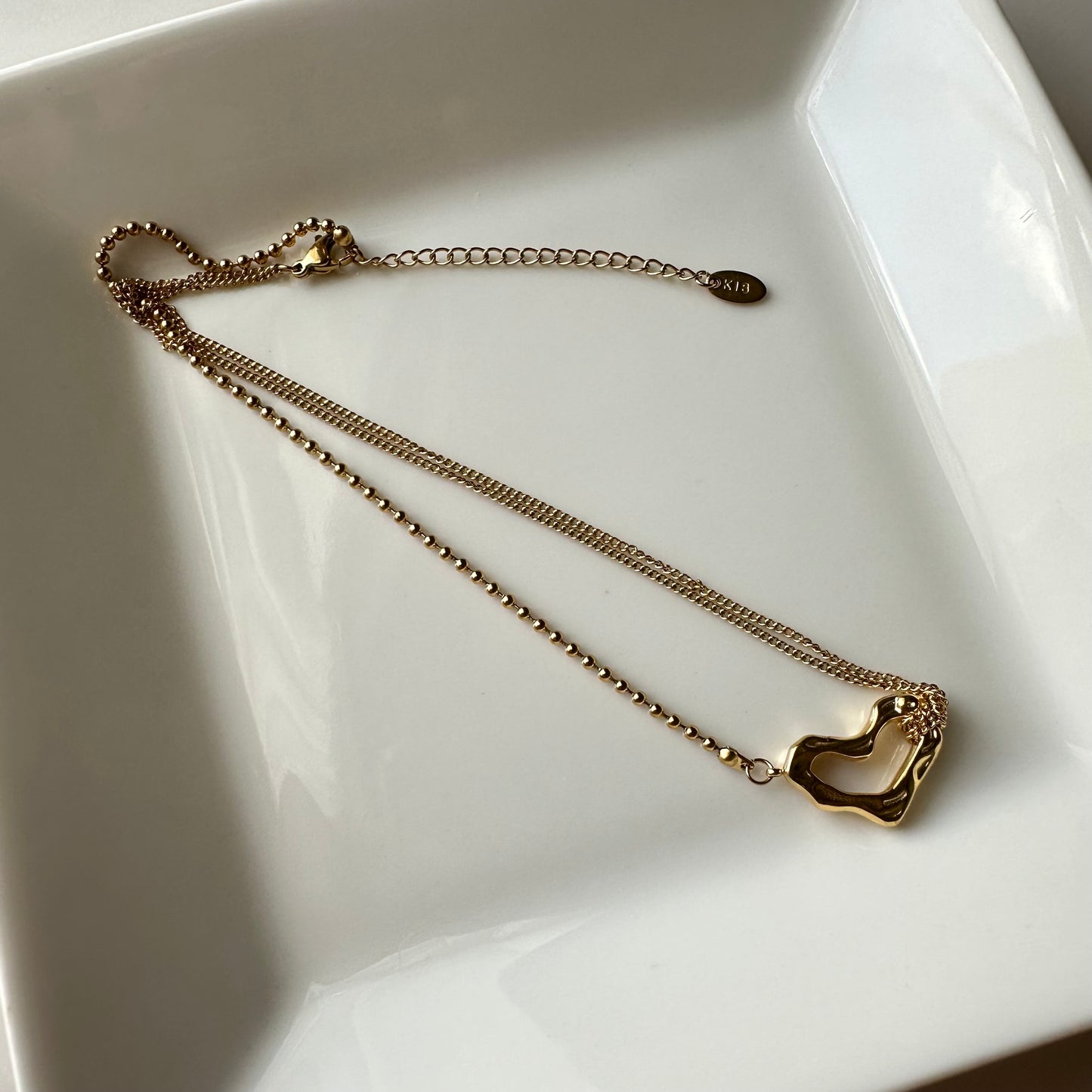 Lovey Pendant Choker