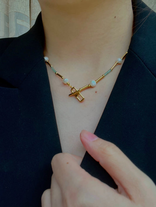 Wald Pearls and Natural Stones Necklace