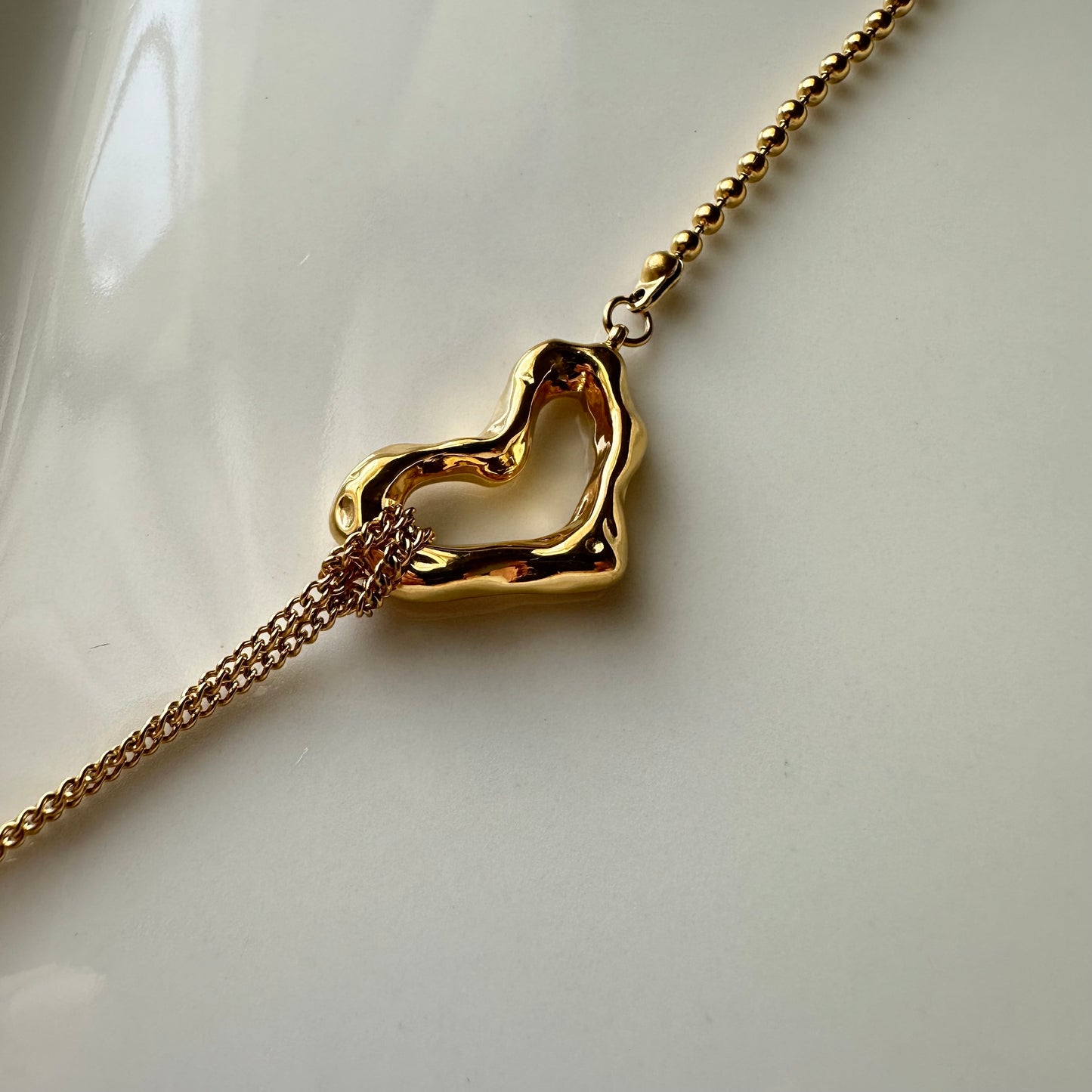 Lovey Pendant Choker