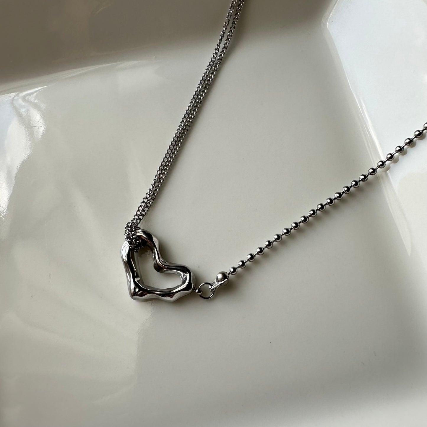 Lovey Pendant Choker