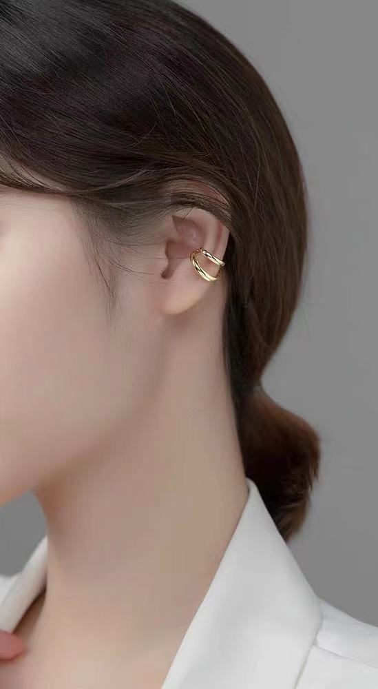 gold ear cuff