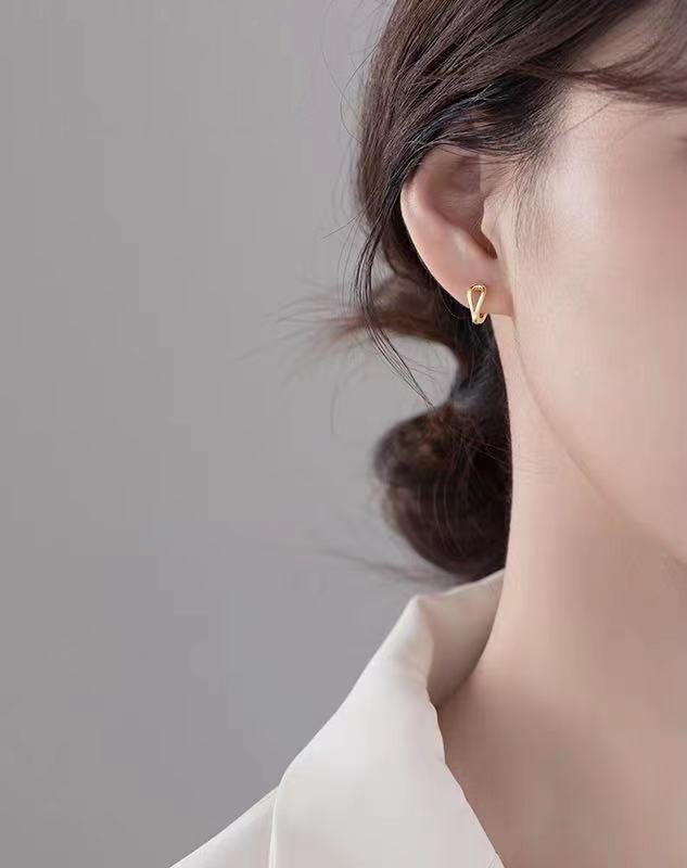 gold hoop earrings