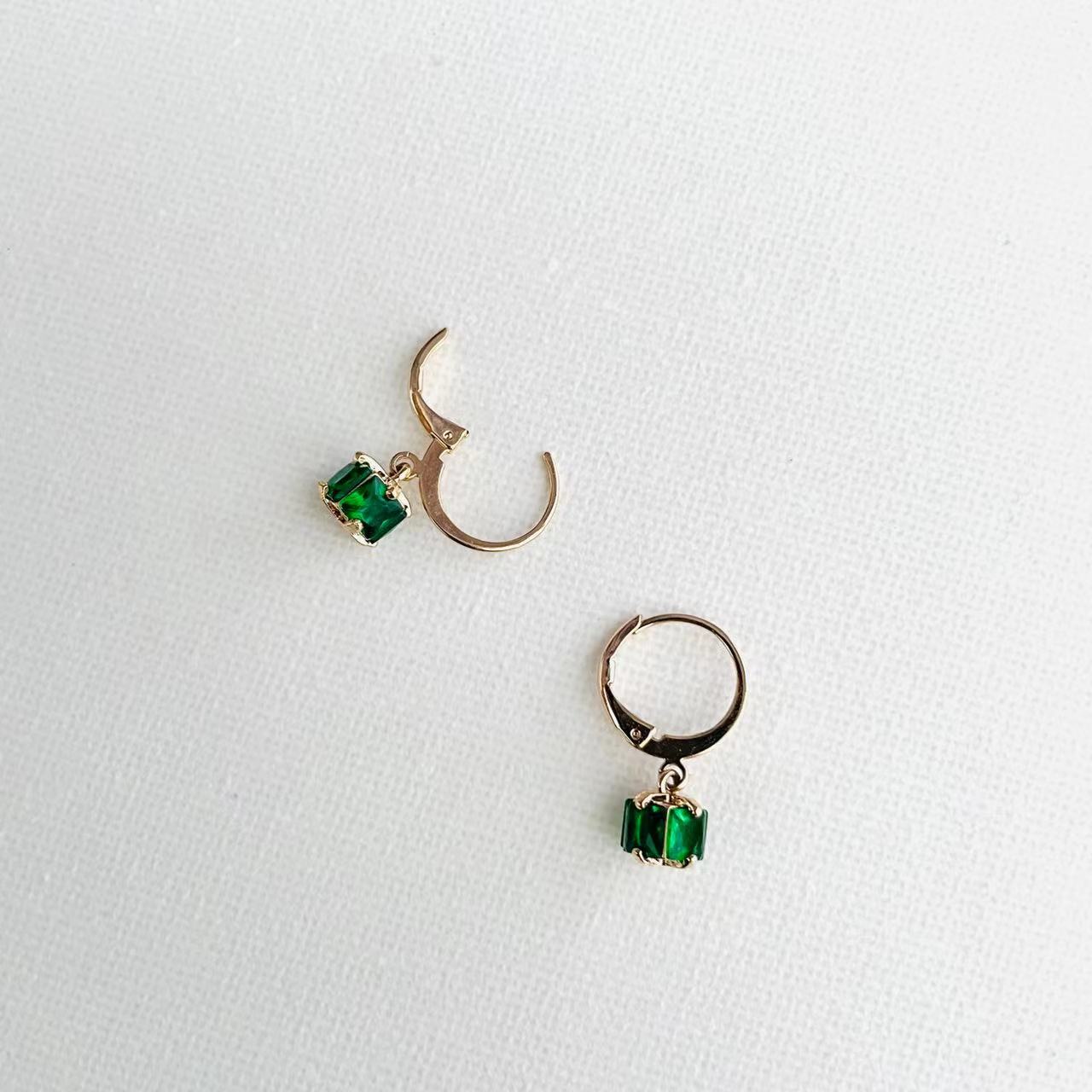 emerald green hoop earrings