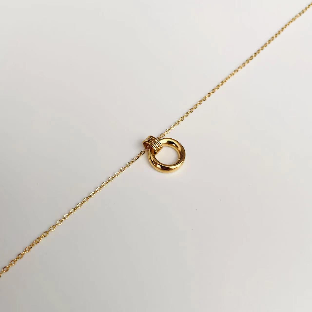 Ovy Necklace