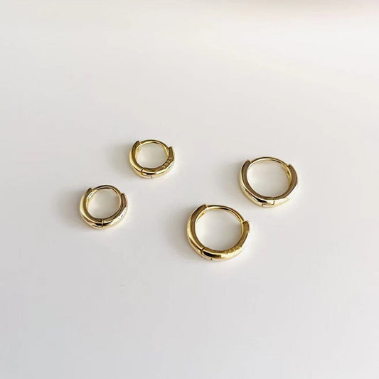 Mini Huggies Minimalist Earrings Set