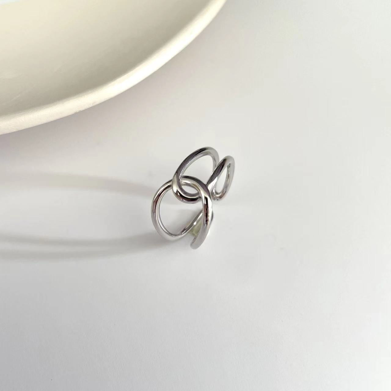 Ray-S Ring
