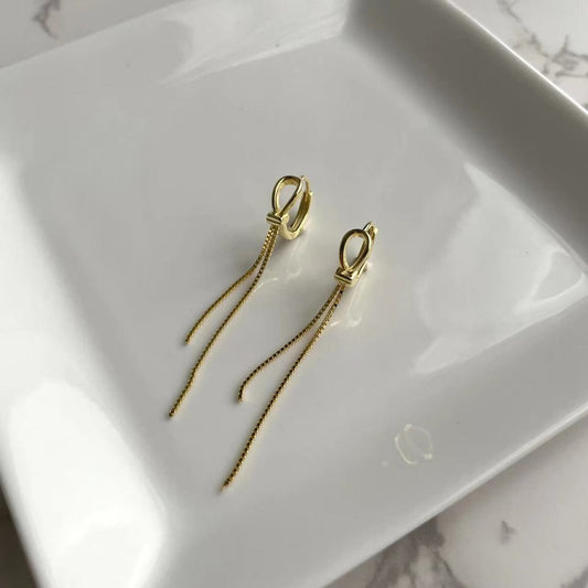 Quinn Gold Dangles Earrings