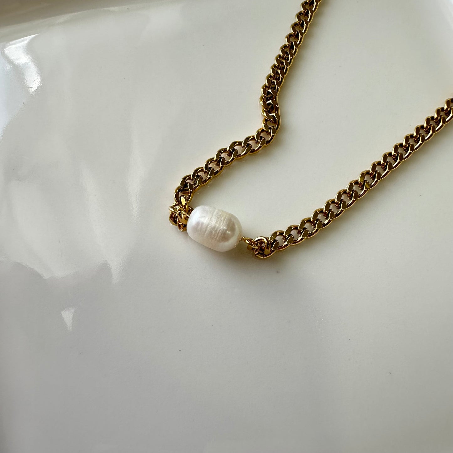 Dune Pearl Necklace