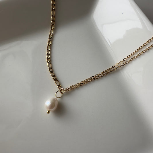 Tina Pearl Necklace