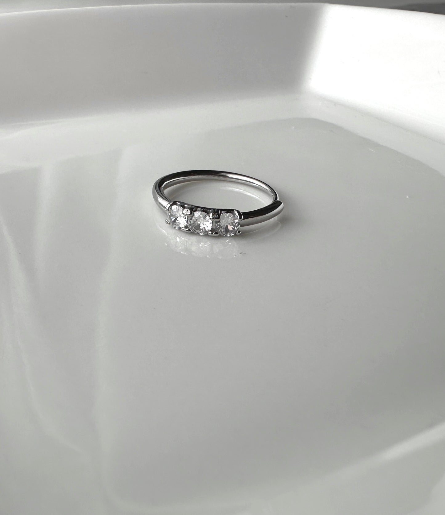 Lumière Trio Ring