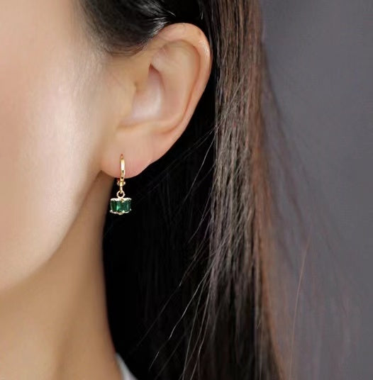 emerald green dangles earrings