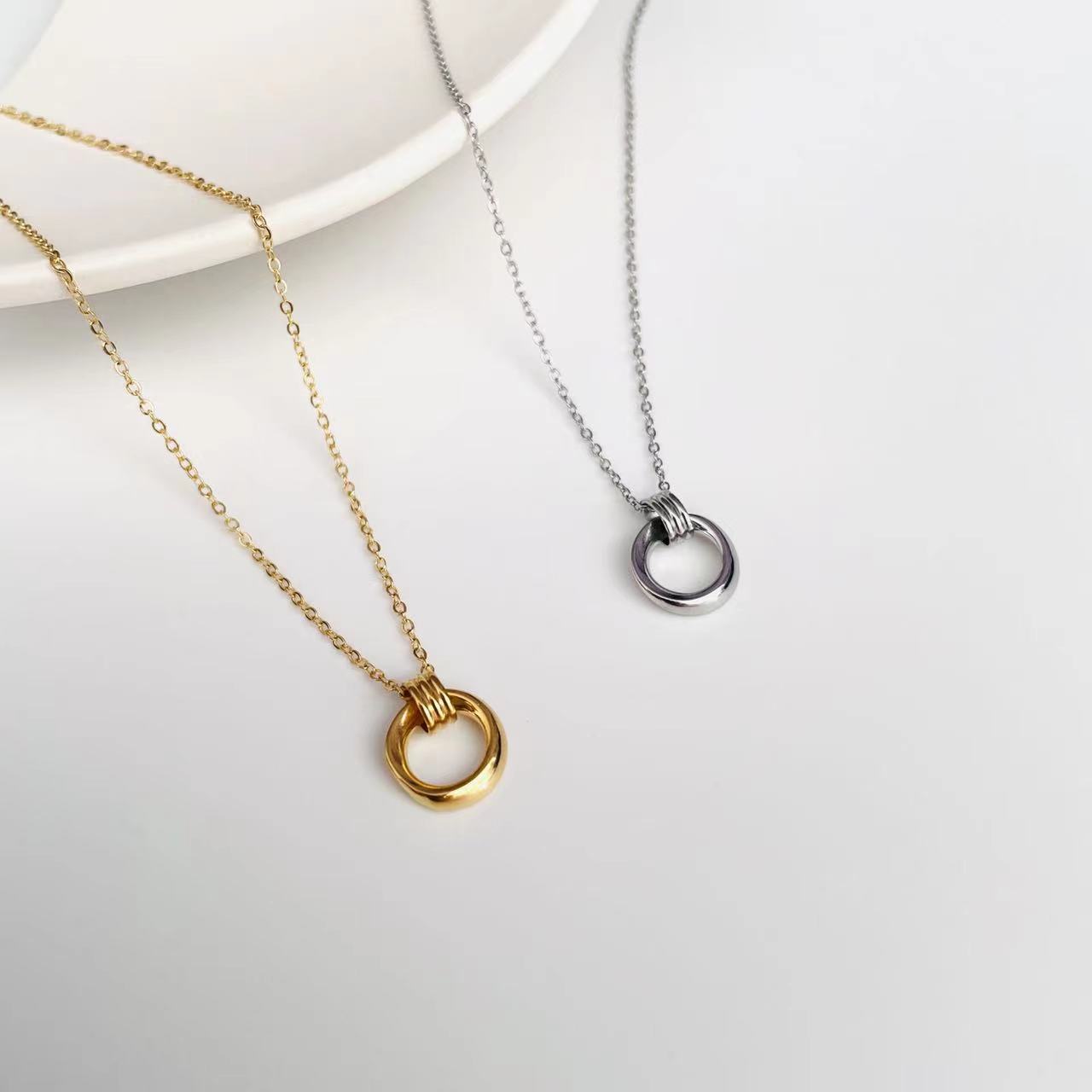 Ovy Necklace